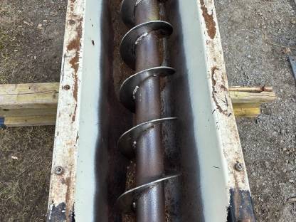 Bild 4:Trogschnecke Hackgut