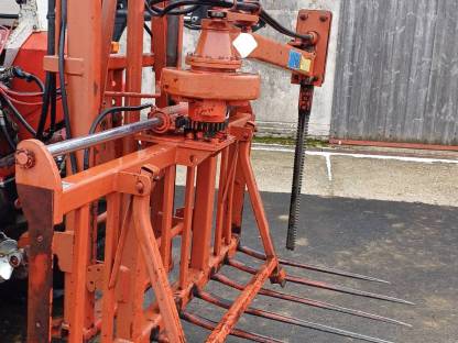 Bild 4:Blockschneider, Siloblockschneider, Siloschneider