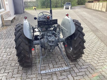 Bild 4:Oldtimer FERGUSON Traktor TEF