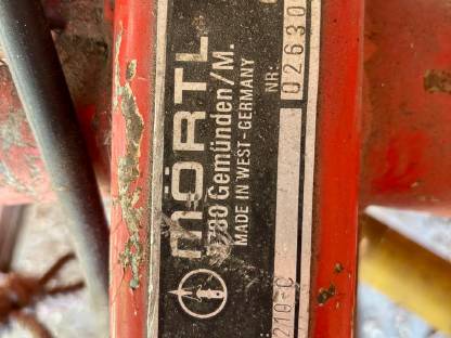 Bild 3:Mörtel HT 210-C Heck-Tellermähwerk mit Mähaufbereiter