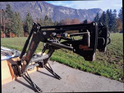 Bild 2:Hauer Frontlader POMC 90