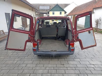 Bild 7:VW T5 Caravelle Transporter, 6-Sitzer, 2,5 l mit 102 PS