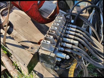 Bild 3:Cranab Greifer, Rotator, Danfoss PVG 32 Steuerblock, Joystick