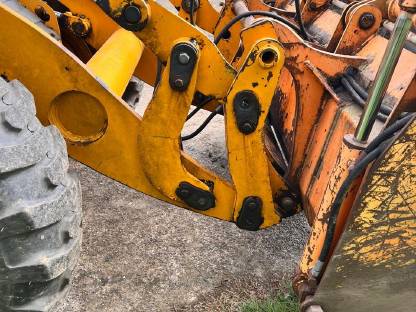 Bild 8:JCB 411 HT