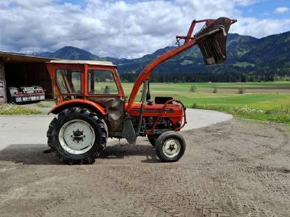 Bild 2:Steyr 290 mit Frontlader