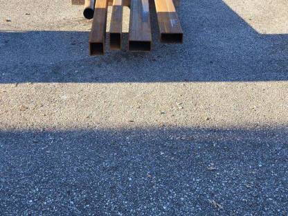 Eisen- und Alu-Formrohrreste