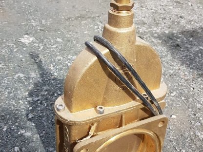 Bild 3:Messing Gülleschieber 6Zoll