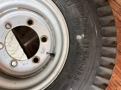 Bild 4:Verschiedene Komplett-Räder und Felgen