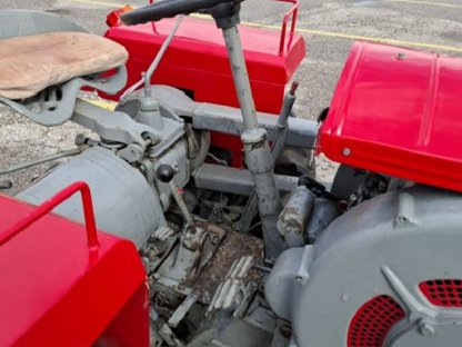 Bild 2:Lindner Oldtimer Traktor