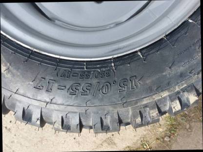 Bild 4:Anhängerreifen