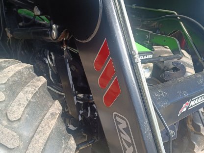 Bild 5:Mailleux Frontlader Euroaufnahme Deutz Agrostar Agroxtra DX