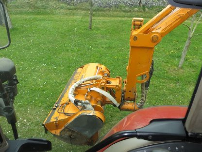 Bild 6:Verkauf CVX150 mit leicht gebrauchten Böschungsmähausleger