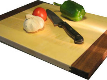 Bild 3:Schneidebretter aus heimischen Hölzern