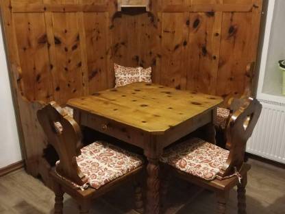 Gebrauchte Möbel: Bauernstube aus Zirbenholz kaufen - Landwirt.com