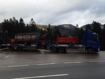 Bild 7:Transportarbeiten mit Laderampen !