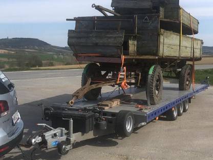 Bild 2:Traktortransport, landwirtschaftliche Geräte bis 2,6 t