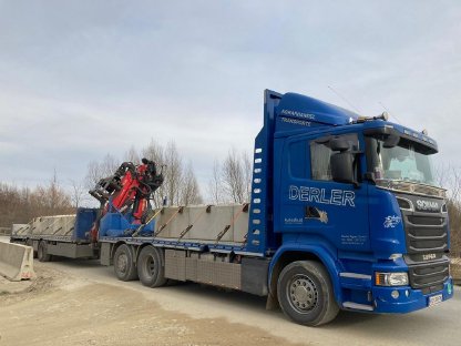 Bild 6:Transportarbeiten mit Laderampen !