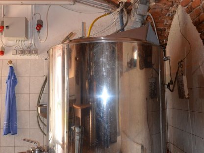 Bild 2:Einmaischkessel 1.000 l mit Rührwerk