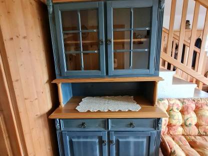 Gebrauchte Möbel: Massive neuwertige Kredenz kaufen - Landwirt.com