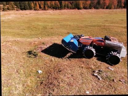 Bild 2:ÜBERNEHME Almpflege - Böschung und Steilhangmulcharbeiten