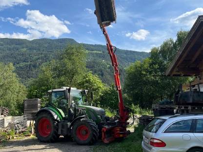 Bild 3:Biete Mulch arbeiten an und Grünflächen Mähen Bezirk Imst