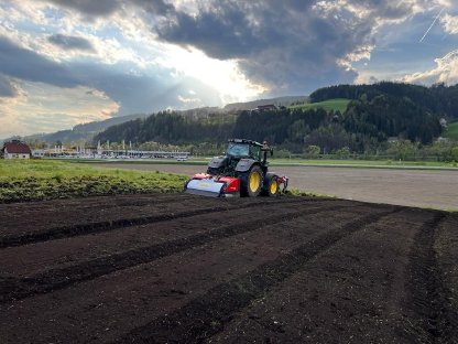 Bild 2:Flächenrekultivierung