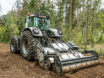 Bild 2:Ihr Frässpezialist für Wald, Alm, Straße und Feld