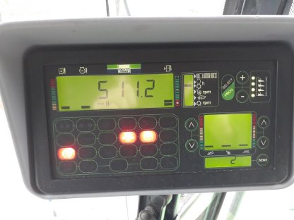 Bild 8:Mähdrescher Deutz Fahr 6040