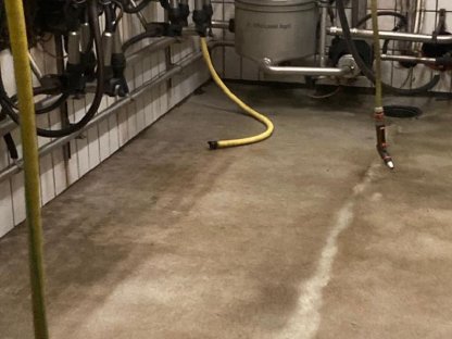 Bild 3:DeLaval Melkstand Maestro Fischgrät 2 x 4