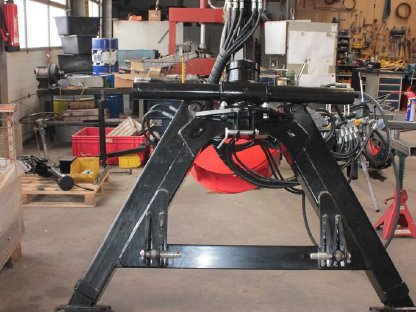 Bild 2:Forstkran Black Series BS4800A-21TR