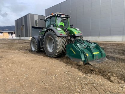 Bild 9:Ihr Frässpezialist für Wald, Alm, Straße und Feld