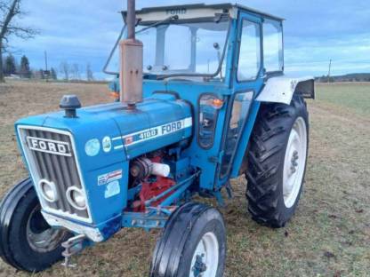 Traktor Ford 4100