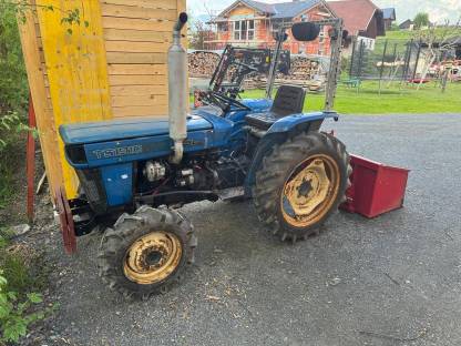 Allrad Traktor