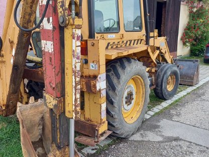 Bild 8:Baggerlader MF 50 H