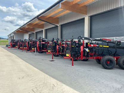 Bild 2:Farmi Rückewagen Generalvertrieb SAT