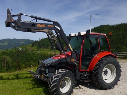 Traktor Lindner Geotrac 80 mit Hauer Frontlader