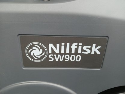 Bild 3:Kehrmaschine Nilfisk SW900