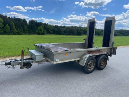 Bild 3:Anhänger Baumaschinen WM Meyer Minibagger