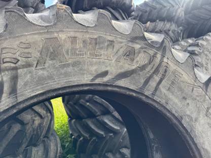 Bild 3:Reifen VF 480/95R50 Alliance Agriflex +354 Pflegereifen