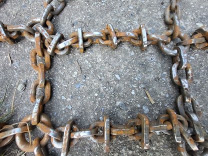 Bild 2:PEWAG Doppelstegketten 480/70 R28