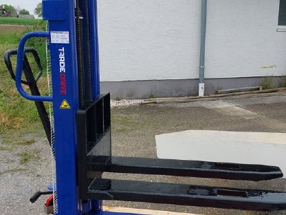 Verkaufe Hochhubwagen SDJ1025