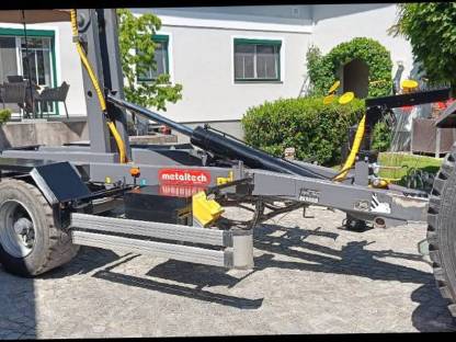 Verkaufe gepflegten Hakenlift PH12 von Metaltech