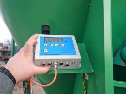 Bild 6:Hammermühle/Schlägermühle mit Futtermischer