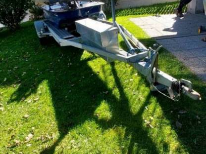 Bild 4:Boot mit Anhänger
