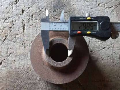 2-rillige Keilriemenscheibe 9,5 cm Dm., Bohrung 30 mm Dm.