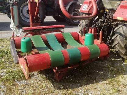 Bild 2:Wickelmaschine Kverneland UN 7581