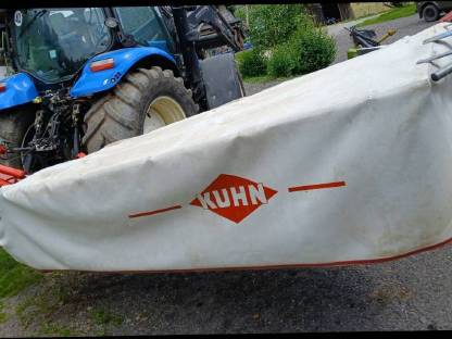Kuhn GMD 700 GII Heckmähwerk