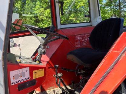 Bild 4:Steyr 8075 Allrad mit Druckluft
