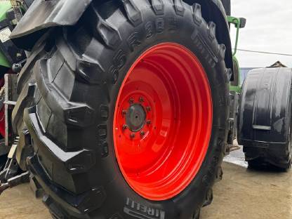 Bild 3:Pirelli TM800