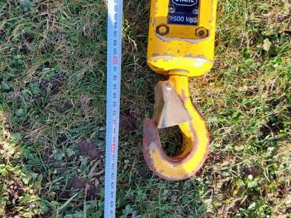 Bild 2:Kettenzug el. 500 kg mit Schienen